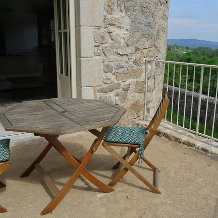 Дом отдыха Du Domaine De Fontreal Saint-Jean-Chambre